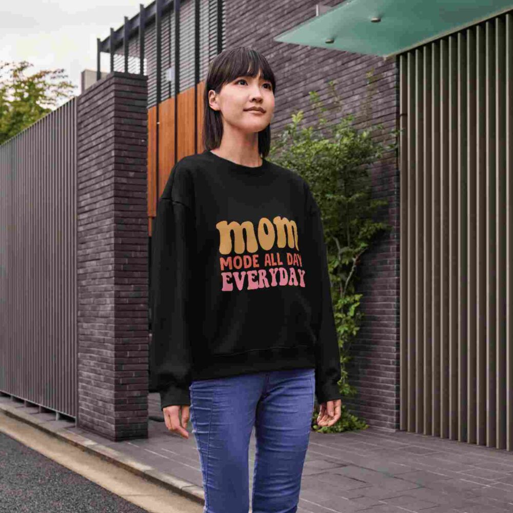 Mom mode all day everyday T-shirt - Image 3