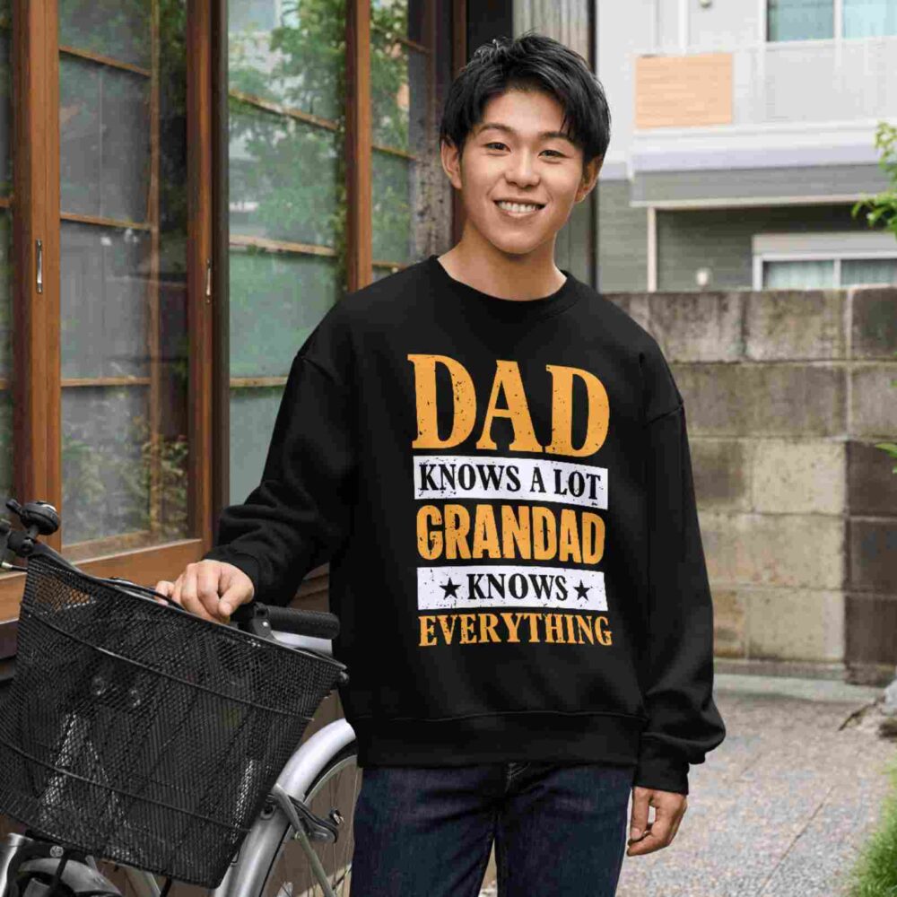 Dad Knows A Lot Grandad Knows Everything T-shirt - Image 3